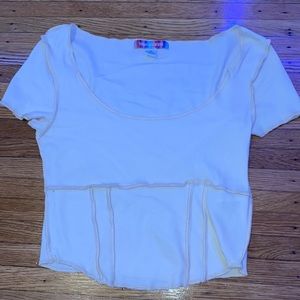 Cream cropped tee